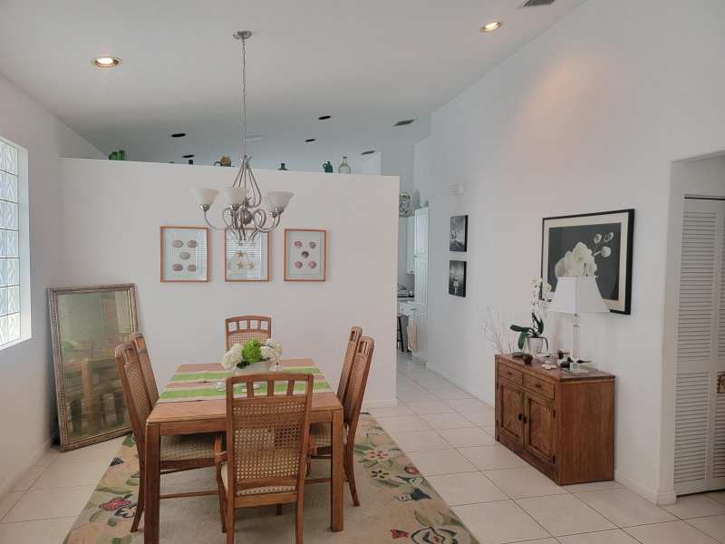 6585 Lurais Drive, Lake Worth FL 33463