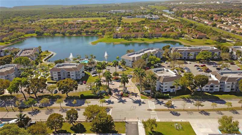 8590 SW 212th St # 211, Cutler Bay FL 33189