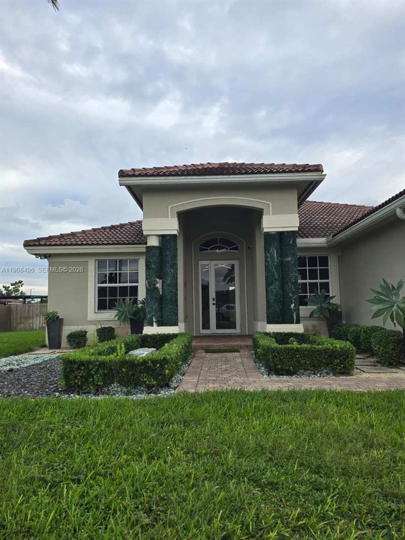 12944 SW 222nd St, Miami FL 33170