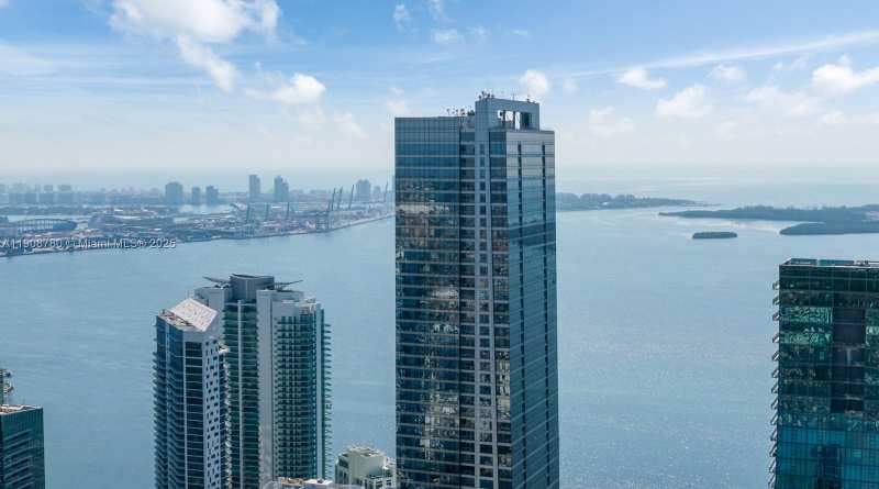 1425 Brickell Ave # 65C, Miami FL 33131