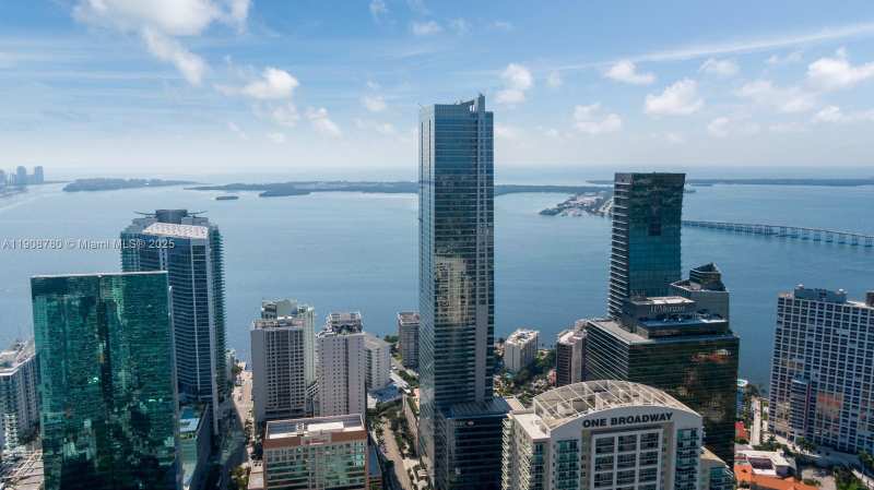 1425 Brickell Ave # 65C, Miami FL 33131