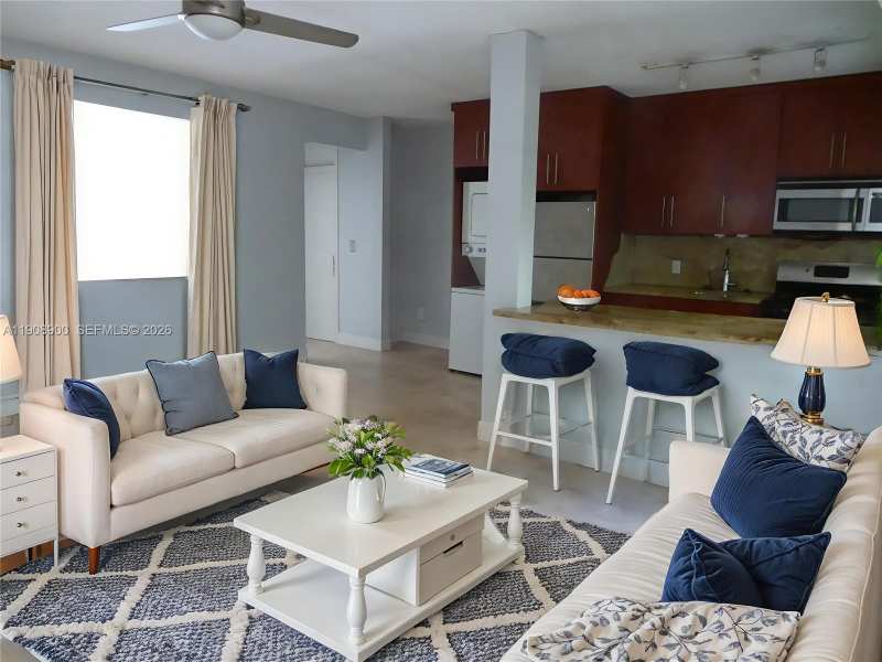 101 Collins Ave # 2, Miami Beach FL 33139