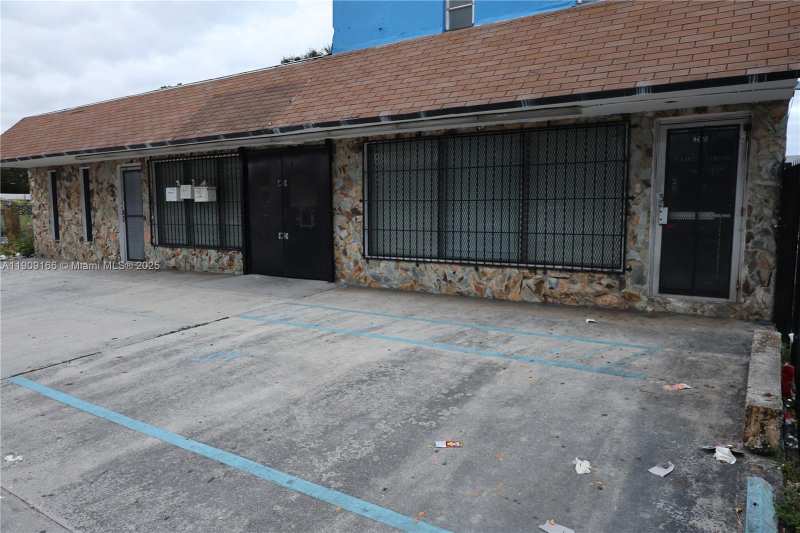 4634 NW 27th Ave, Miami FL 33142