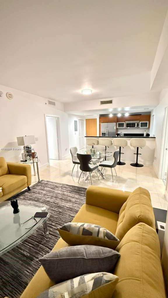 253 NE 2nd St # 1901, Miami FL 33132