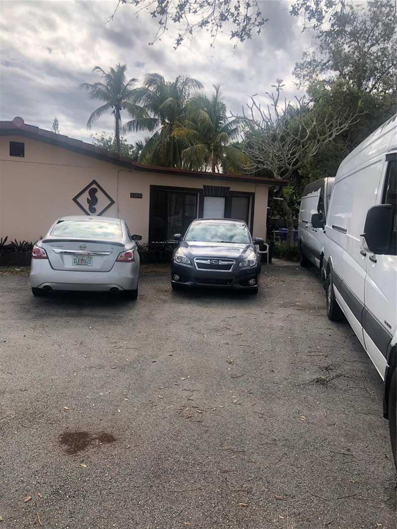 1100 NW 19th Street, Fort Lauderdale FL 33311