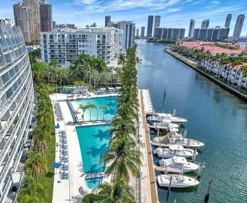 2950 NE 188th St # 501, Aventura FL 33180