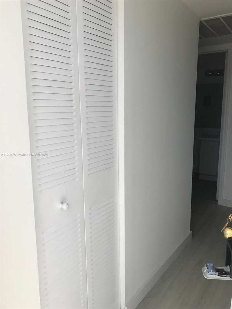 438 NE 210th Cir Ter # 4B, Miami FL 33179