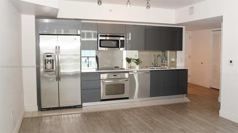 31 SE 6th St # 1108, Miami FL 33131