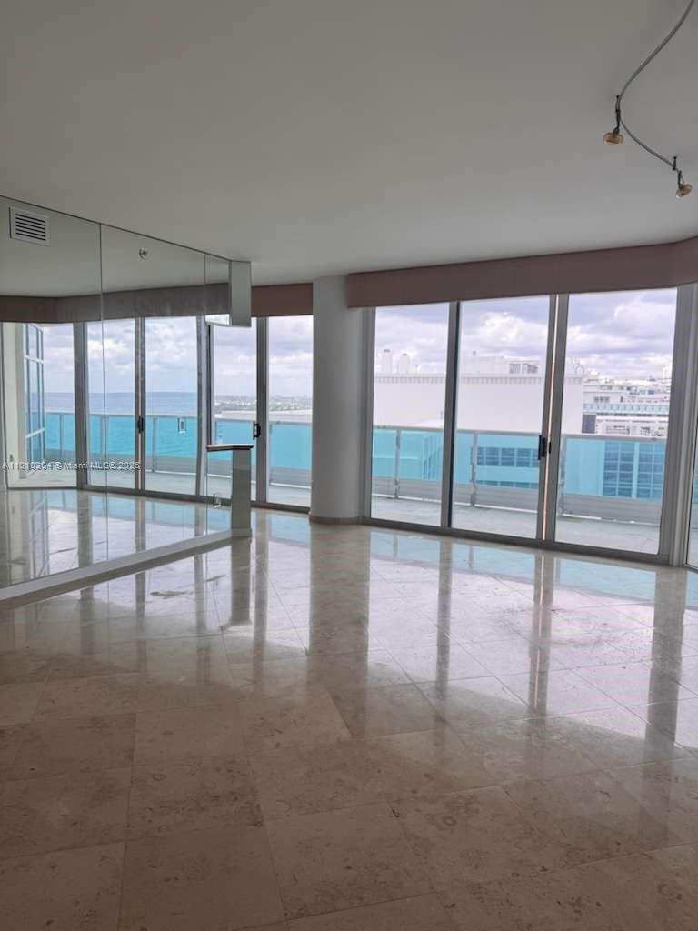 5025 Collins Ave # 1602, Miami Beach FL 33140