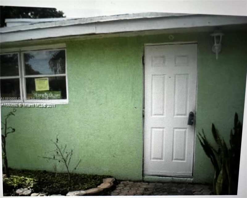 3490 SW 56th Ave, West Park FL 33023