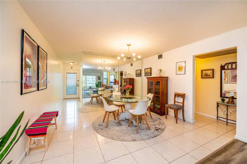 2101 LUCAYA BND # C1, Coconut Creek FL 33066