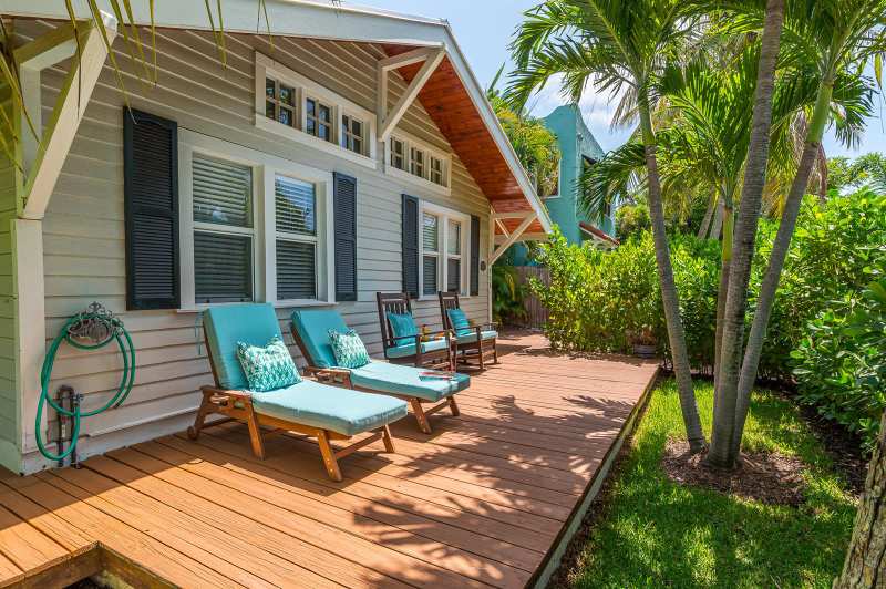 715 Palm Street, West Palm Beach FL 33401