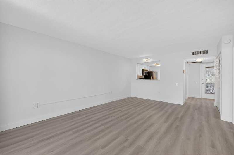 9090 Lime Bay Boulevard # 102, Tamarac FL 33321