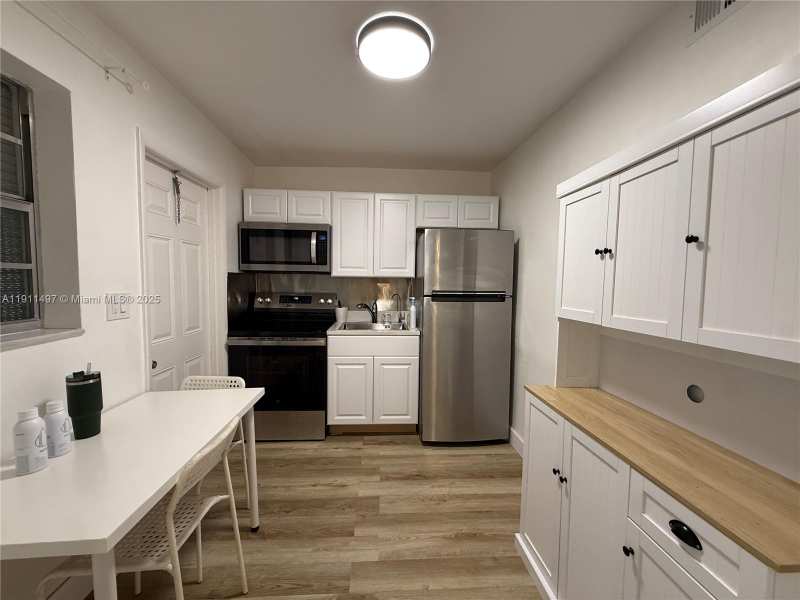 4310 NW 12th Ct # 302, Lauderhill FL 33313
