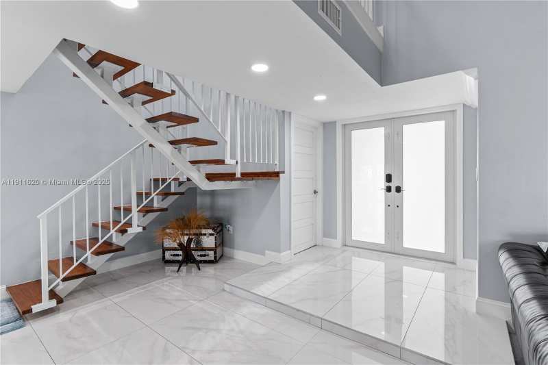 5262 SW 153rd Ct, Miami FL 33185