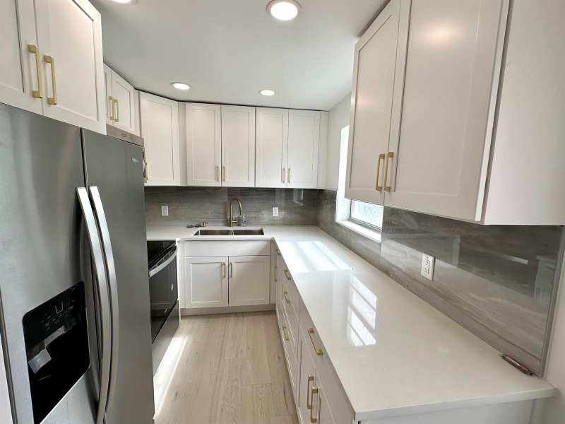 121 Sheffield F, West Palm Beach FL 33417