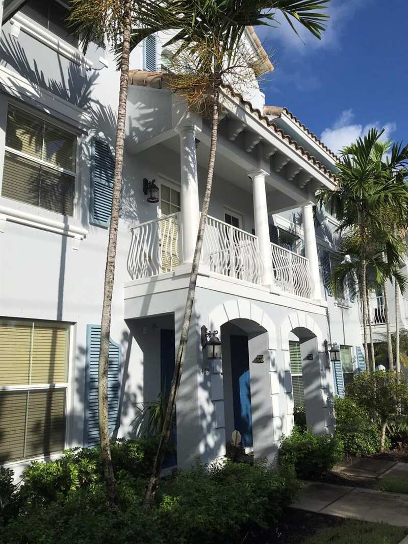 1430 Via Alferi, Boynton Beach FL 33426