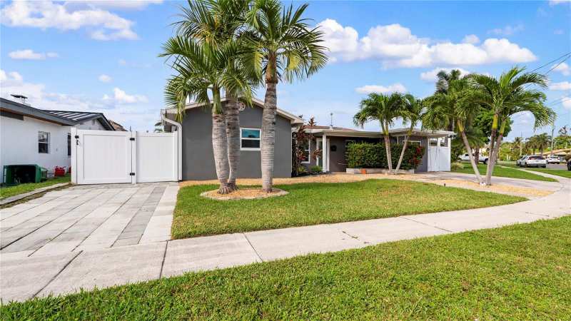 935 Nautilus Isle, Dania Beach FL 33004