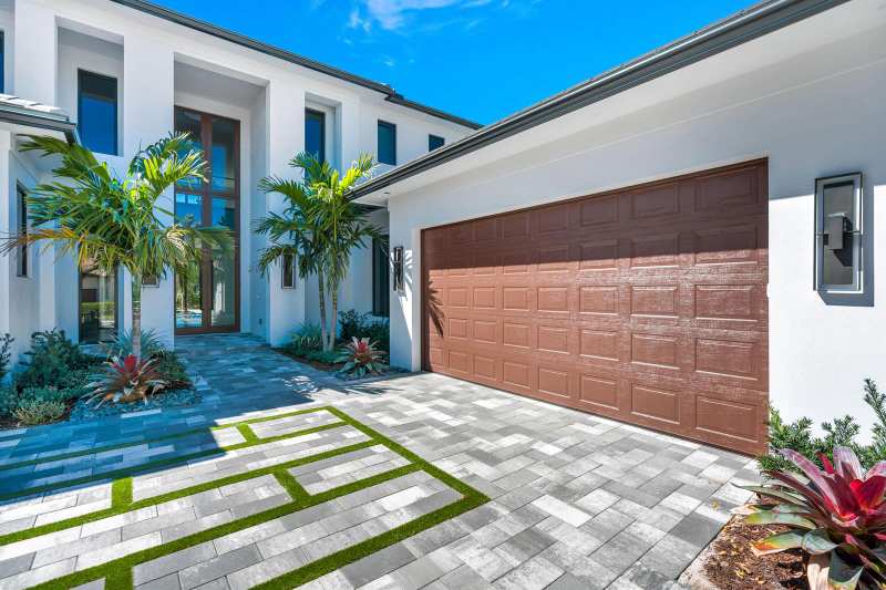 112 Regatta Drive, Jupiter FL 33477