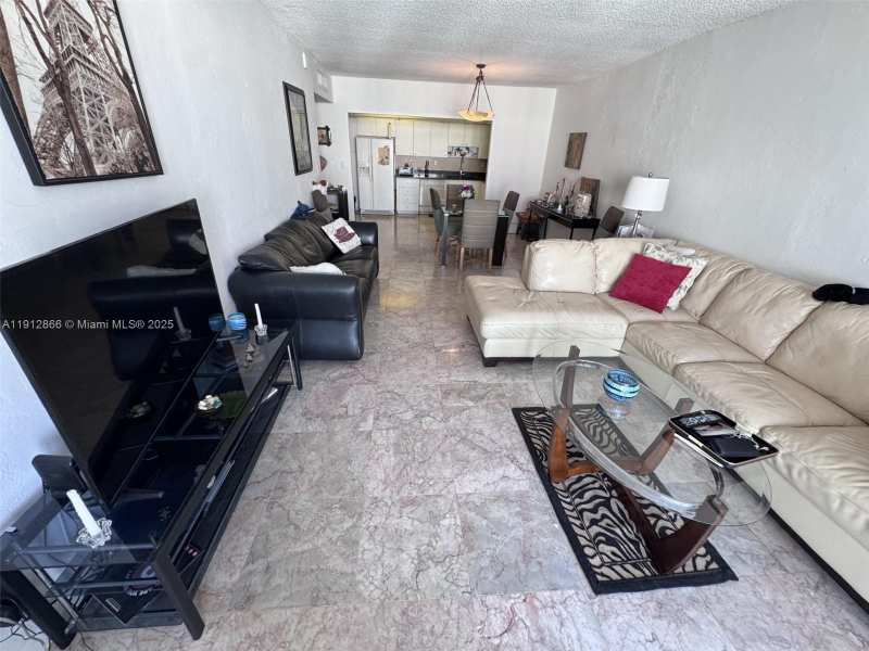 19390 Collins Ave # 1608, Sunny Isles Beach FL 33160