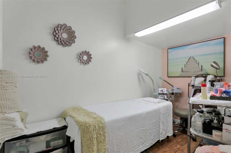 5233 NW 79th Ave, Doral FL 33166