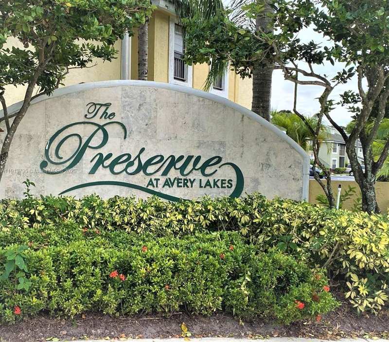 3992 NW 87th Ave # 3992, Sunrise FL 33351