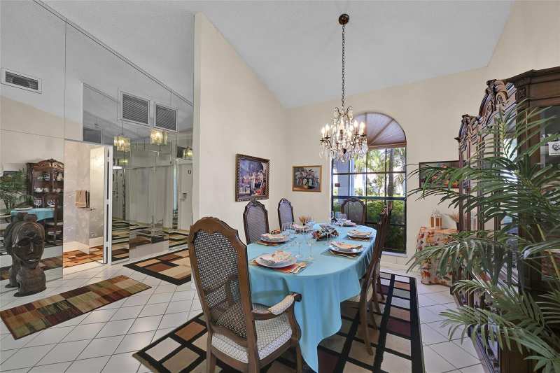 7312 NW 83rd Way, Tamarac FL 33321