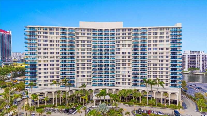 3800 S Ocean Dr # 505, Hollywood FL 33019