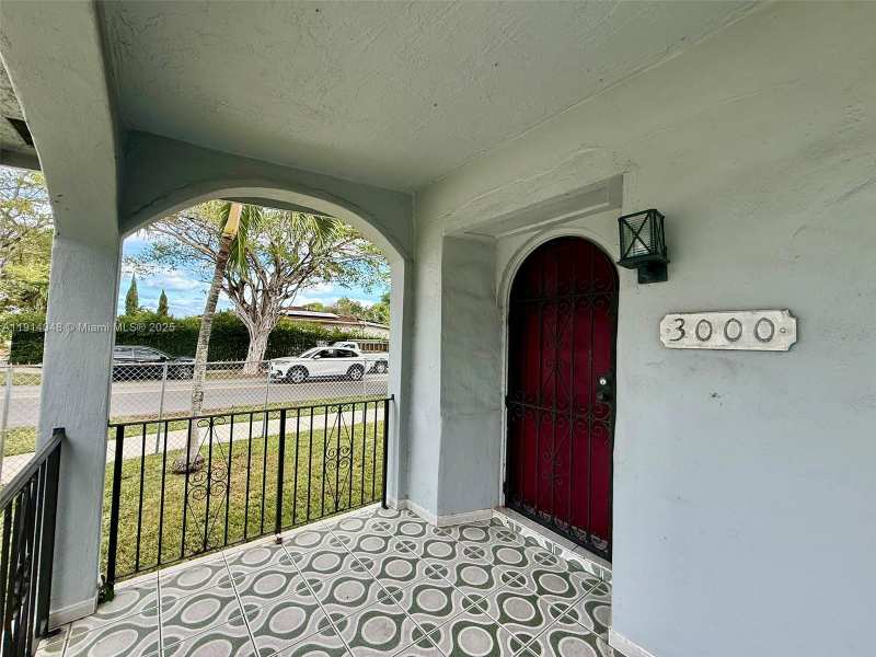 3000 NW 5th St, Miami FL 33125