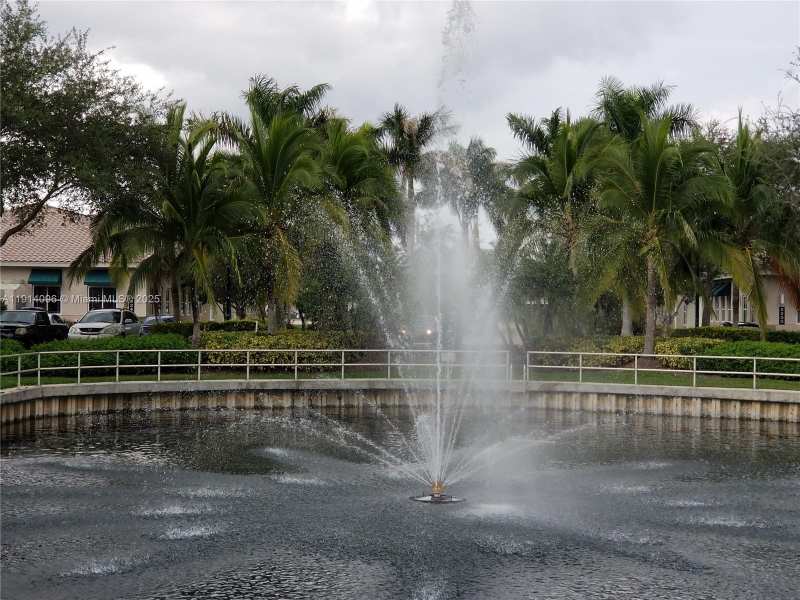 5220 S University Dr # 203C, Davie FL 33328