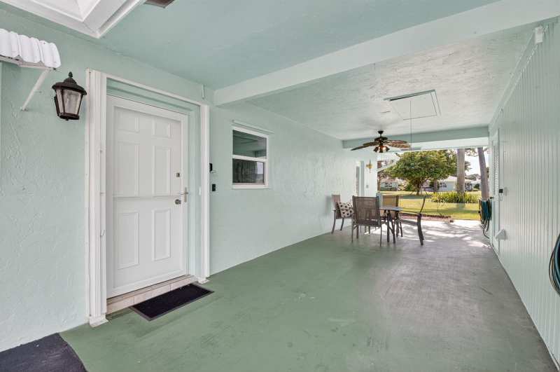 634 Hummingbird Lane, Delray Beach FL 33445
