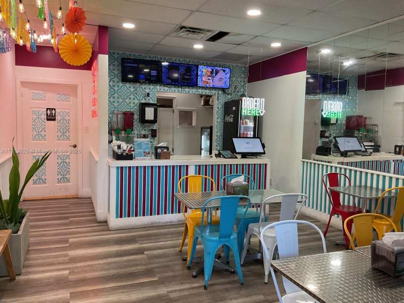 10410 Taft St, Pembroke Pines FL 33026