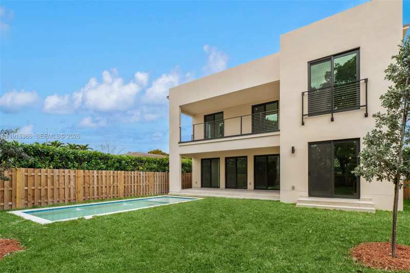 1366 SW 15th St, Miami FL 33145