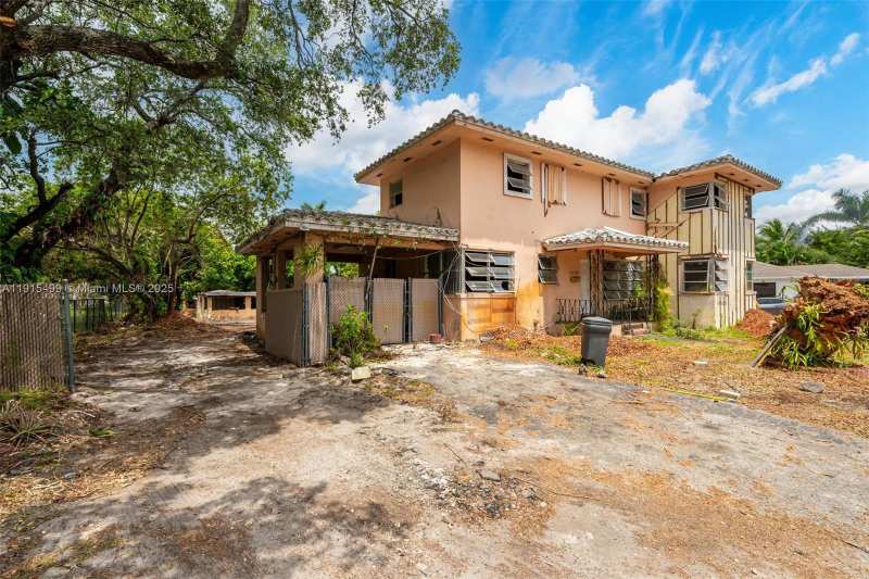 15100 NW River Dr, Miami FL 33169