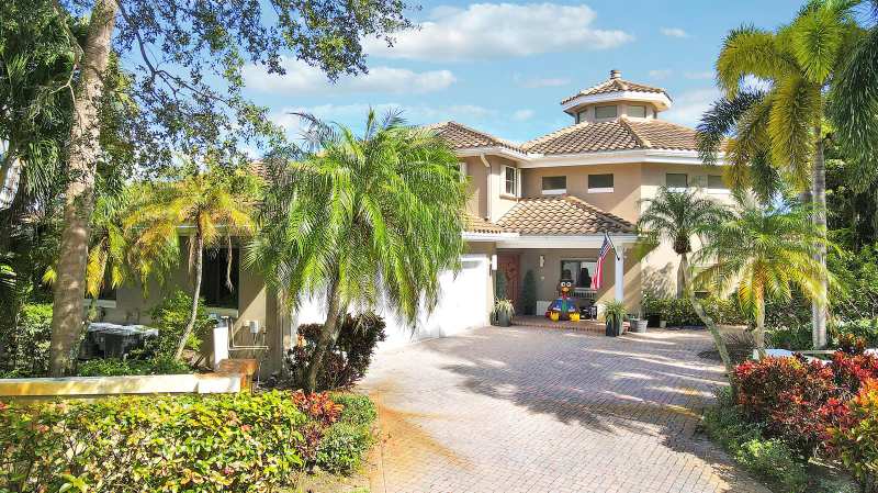 204 Chinook Lane, Jupiter FL 33458