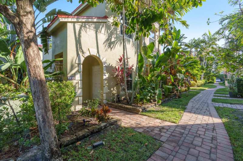 155 Monterey Bay Drive, Boynton Beach FL 33426