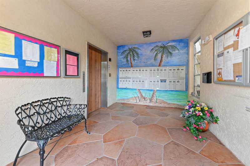 7286 Huntington Lane # 402, Delray Beach FL 33446