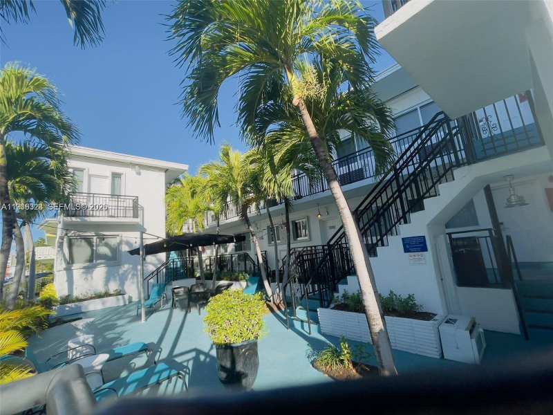 8100 Harding Ave # 513, Miami Beach FL 33141