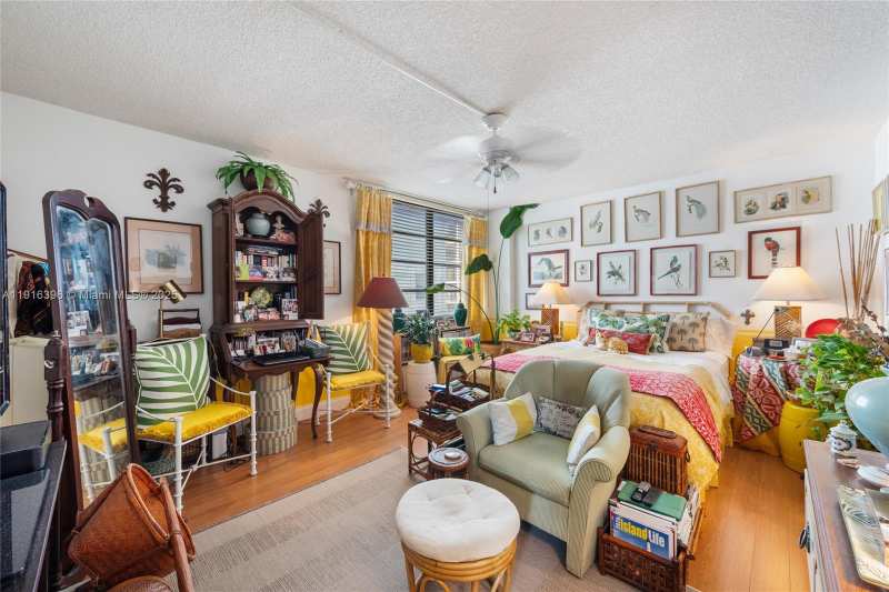155 Sunrise Dr # 4B, Key Biscayne FL 33149