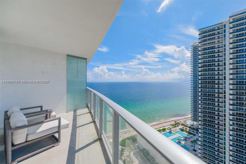 4111 S Ocean Dr # 2711, Hollywood FL 33019