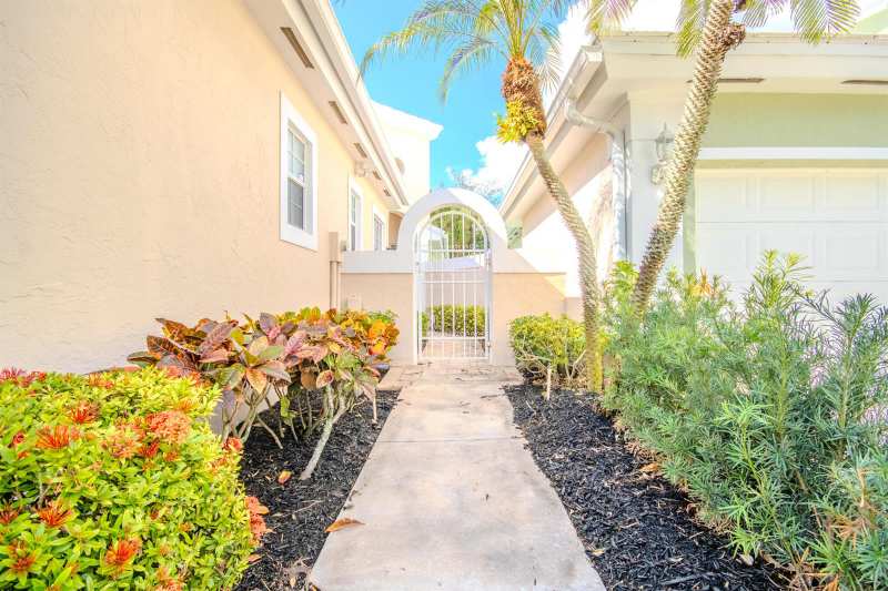 1019 Lytham Court, West Palm Beach FL 33411