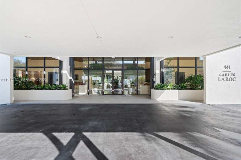 441 Valencia Ave # 1201, Coral Gables FL 33134
