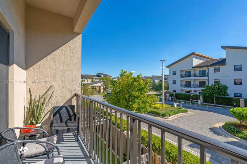 7915 NW 104th Ave # 24, Doral FL 33178