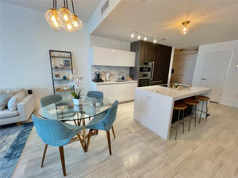 851 NE 1st Ave # 2605, Miami FL 33132