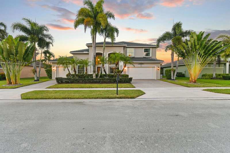 9863 Royal Cardigan Way, West Palm Beach FL 33411