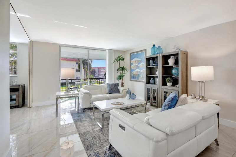 9720 S Hollybrook Lake Drive # 204, Pembroke Pines FL 33025