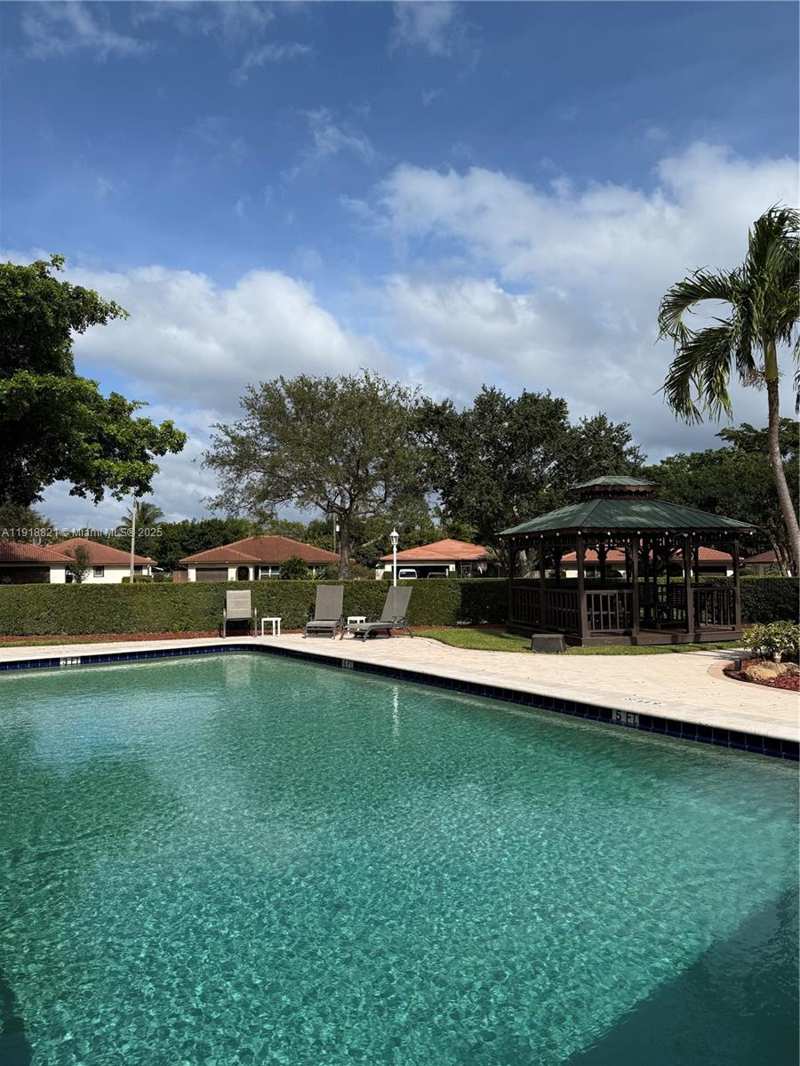300 NW 42nd St, Boca Raton FL 33431