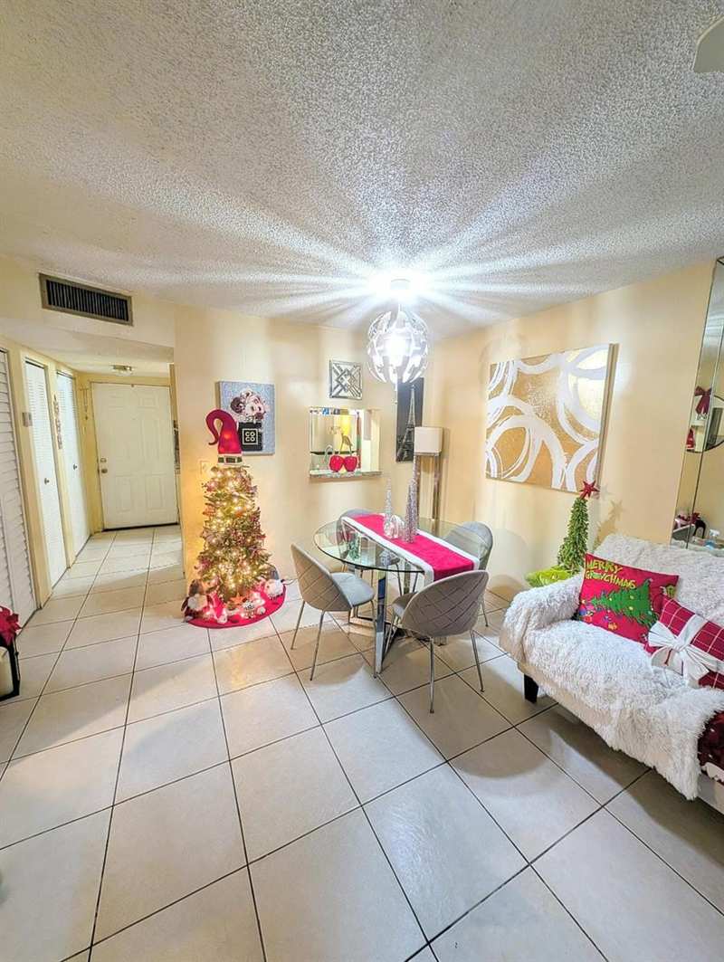 7960 NW 50th Street # 104, Lauderhill FL 33351