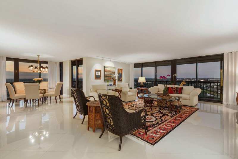 2480 Presidential Way # 1901, West Palm Beach FL 33401