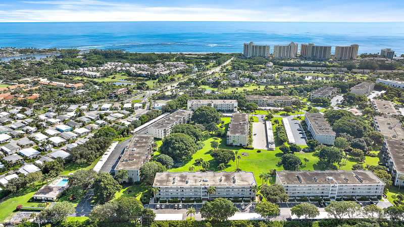 300 N Highway A1a # 303g, Jupiter FL 33477